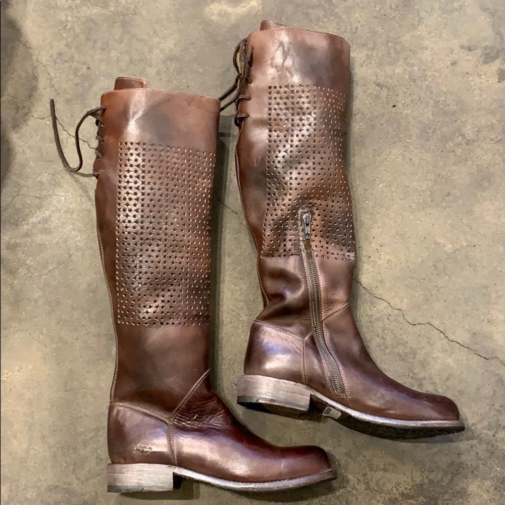 Bed|Stu Cambridge Boot